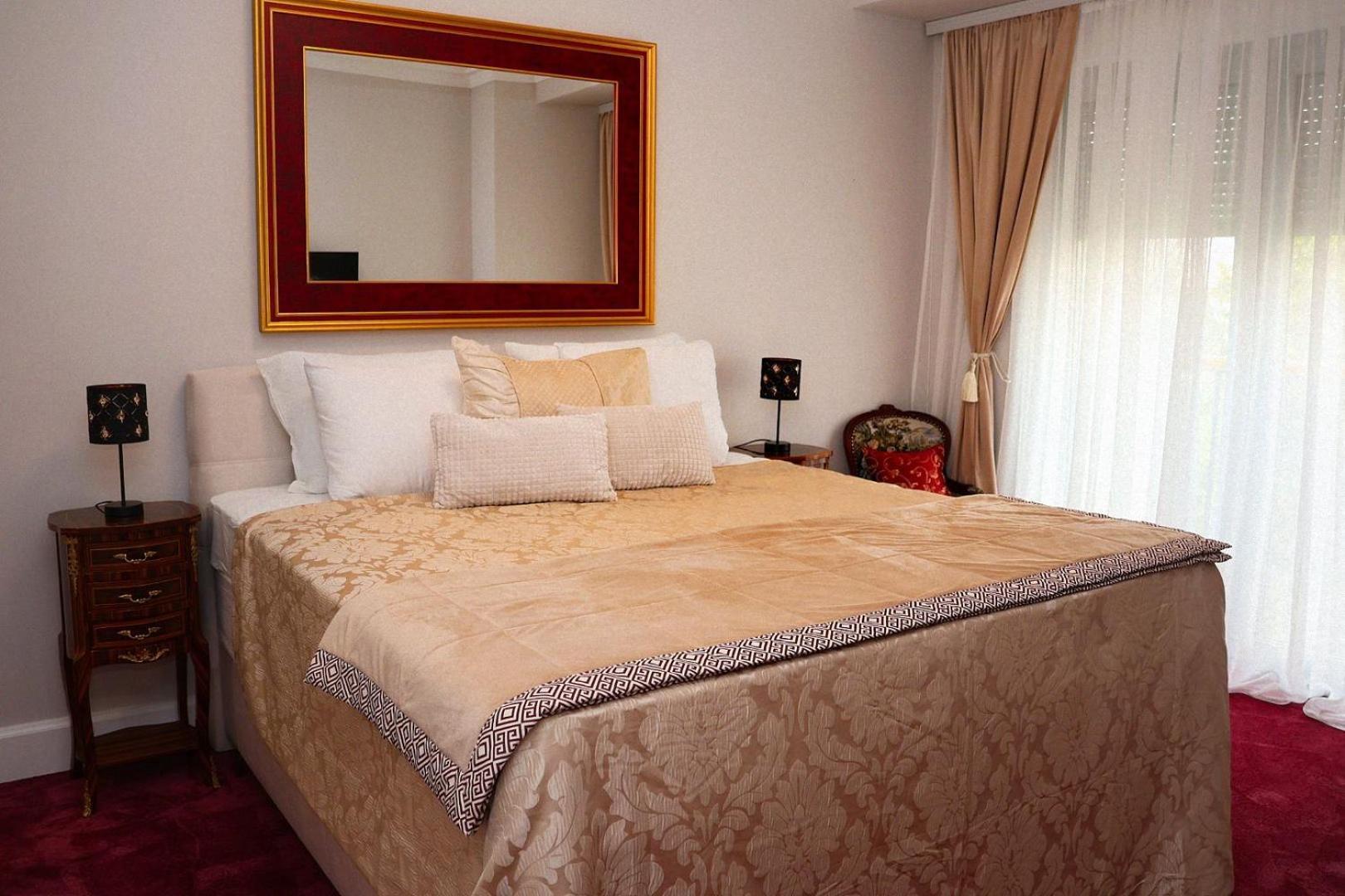 Apartment Royal